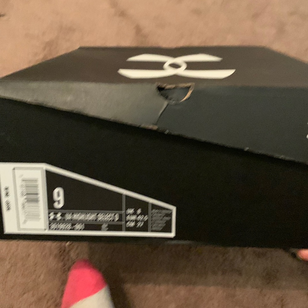 UA Highlight Select D cleats